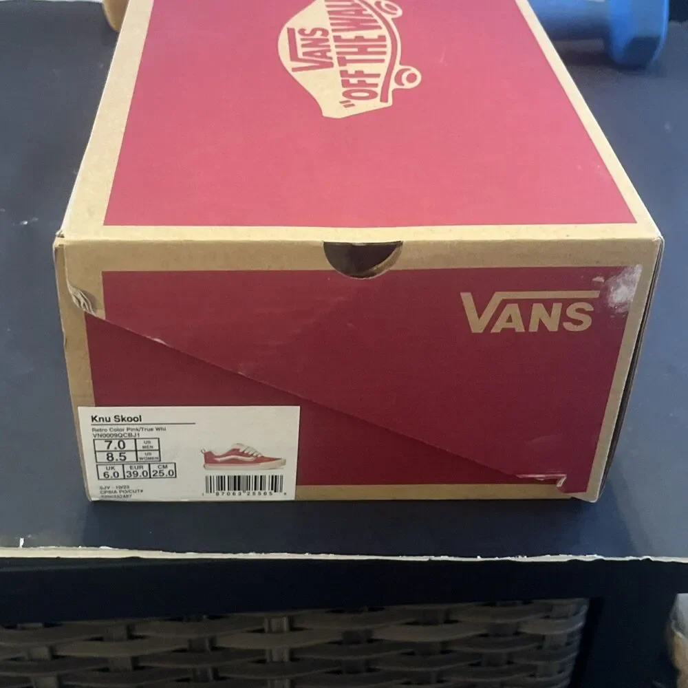 Size 7 - Vans Knu-Skool Retro Pink 8.5 Women’s